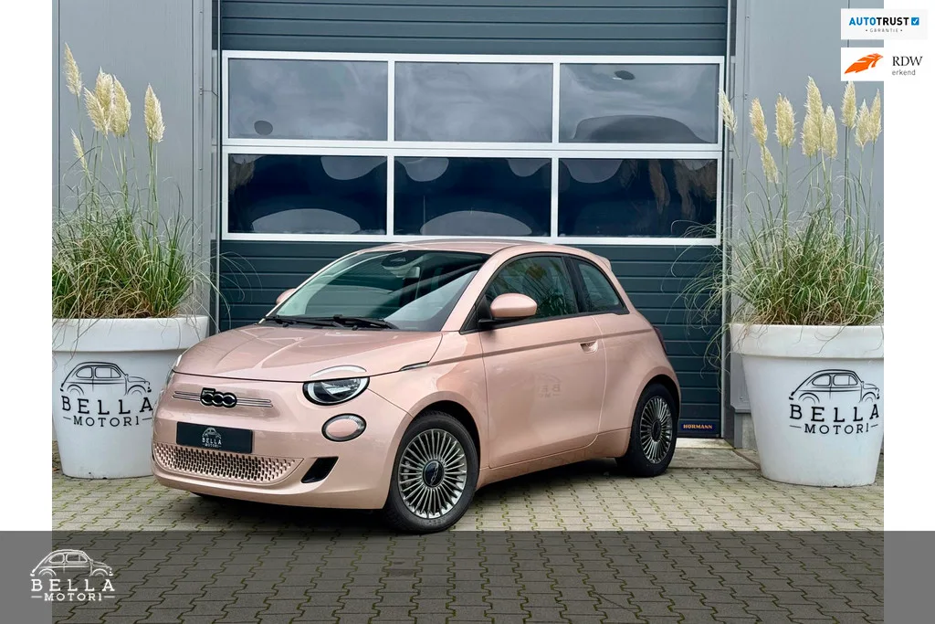 Fiat 500e (2022) — foto 1