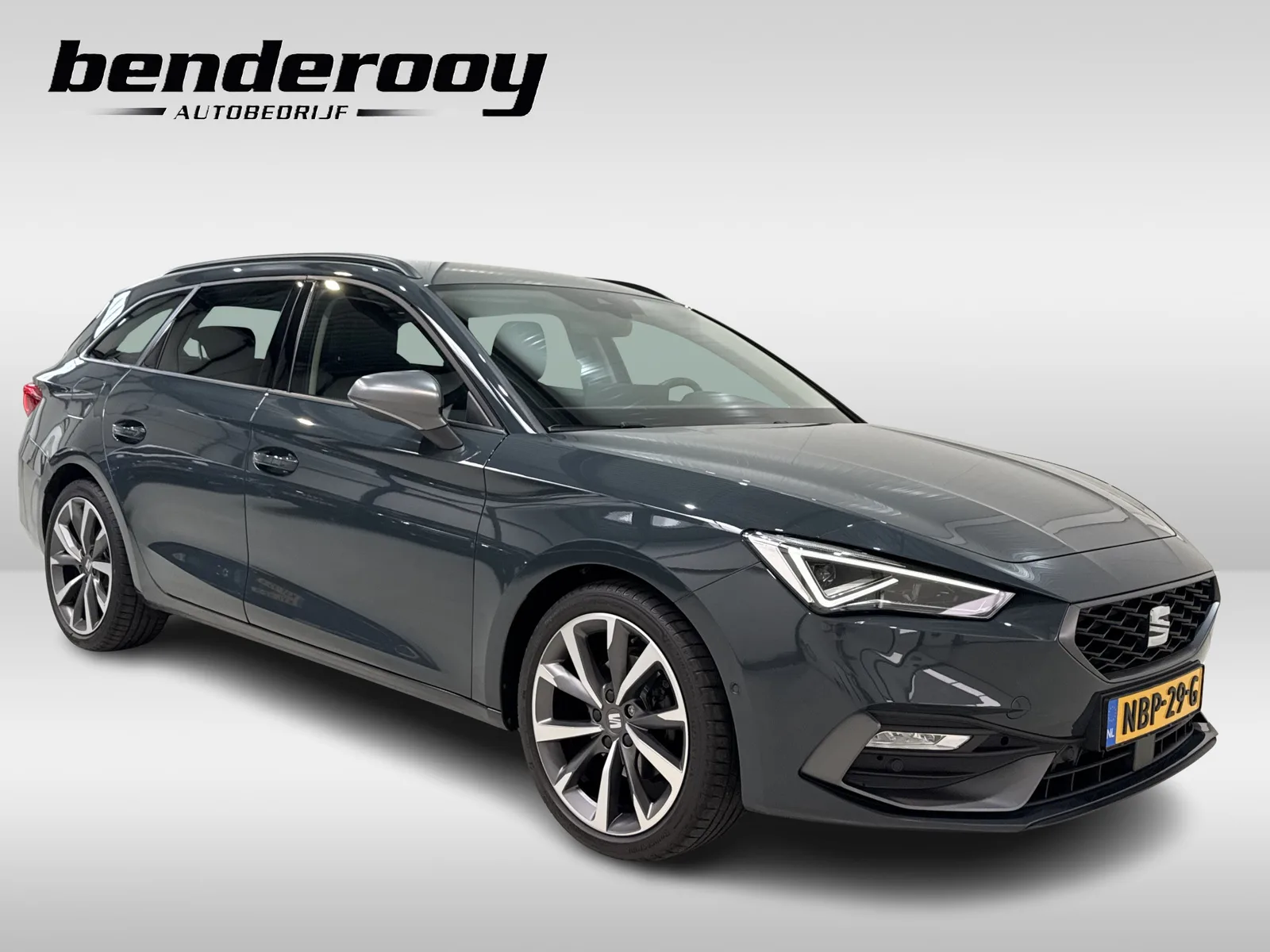 SEAT Leon Sportstourer (2025) — foto 1