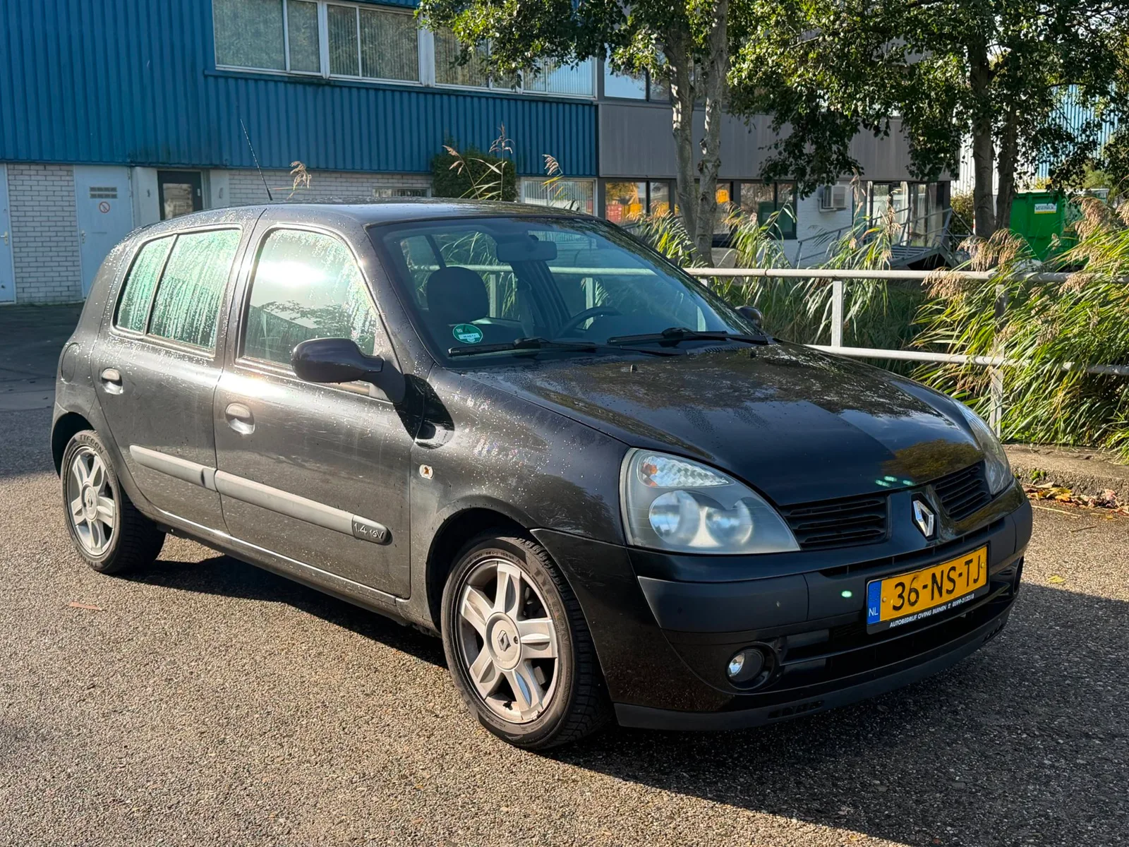 Renault Clio (2004) — foto 1