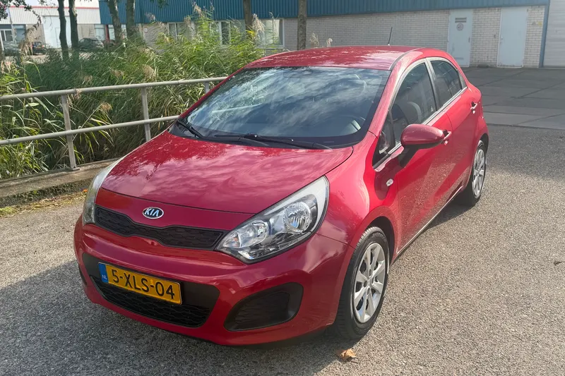 Kia Rio (2015)