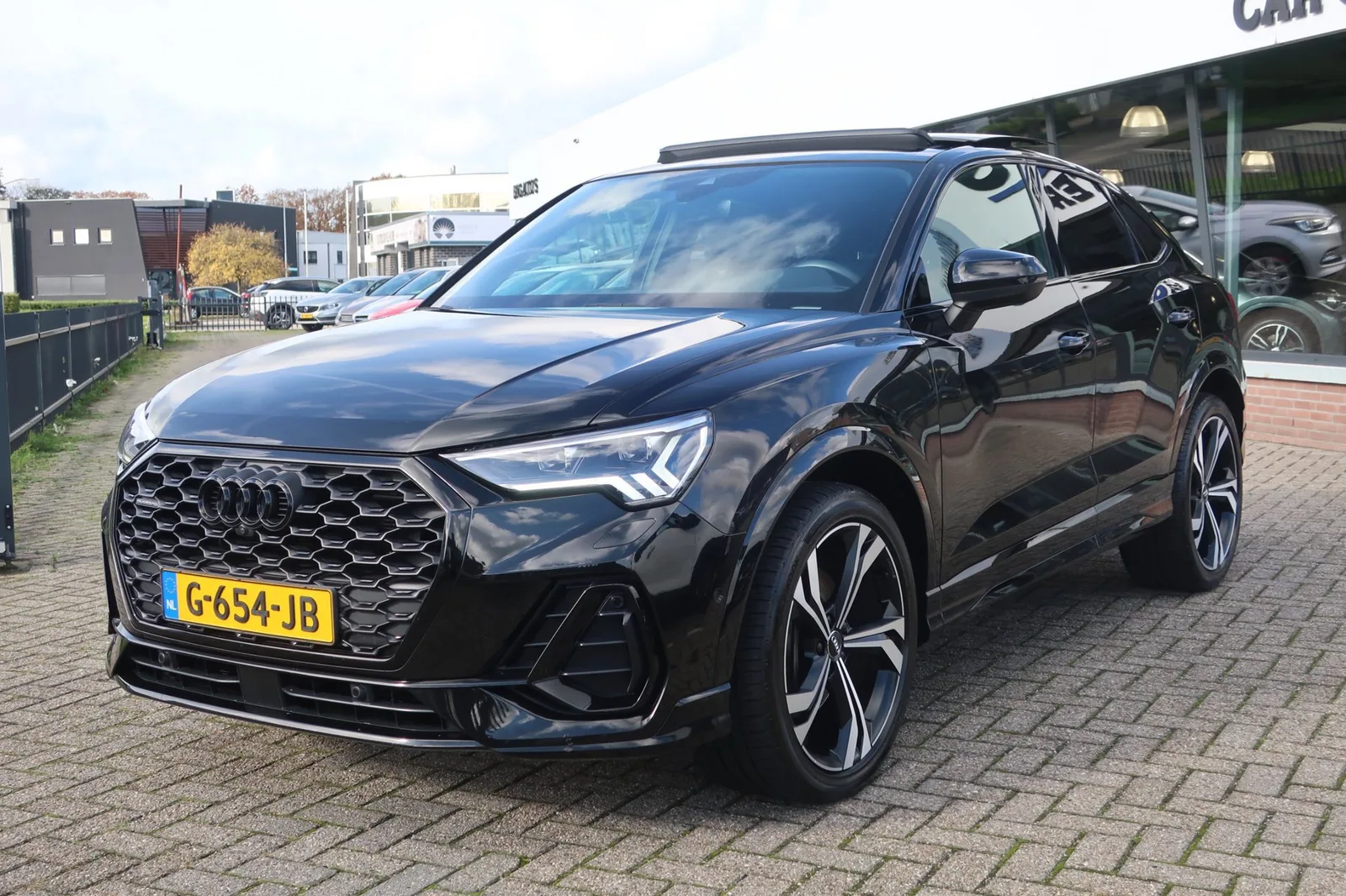 Audi Q3 Sportback (2019) — foto 1