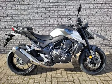 Honda CB 750 Hornet (2027) — foto 1