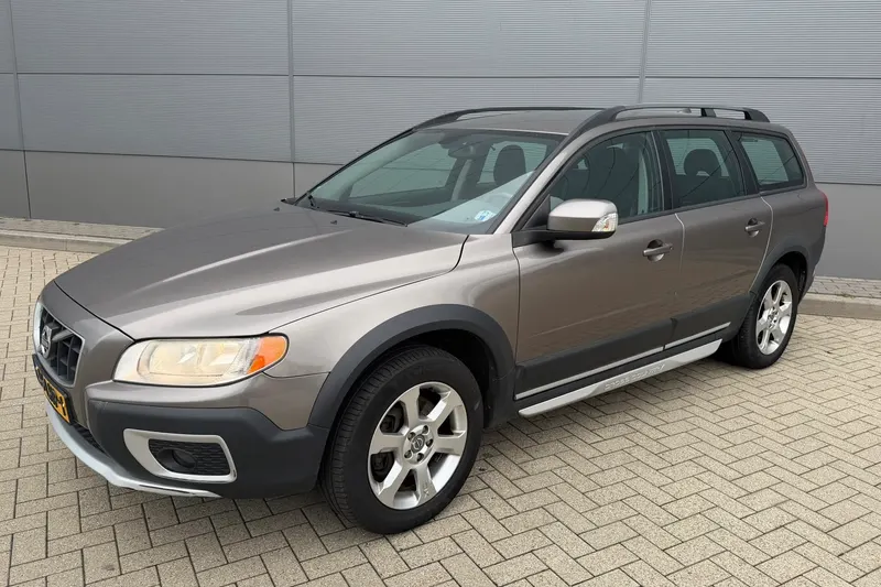 Volvo XC70 (2010)