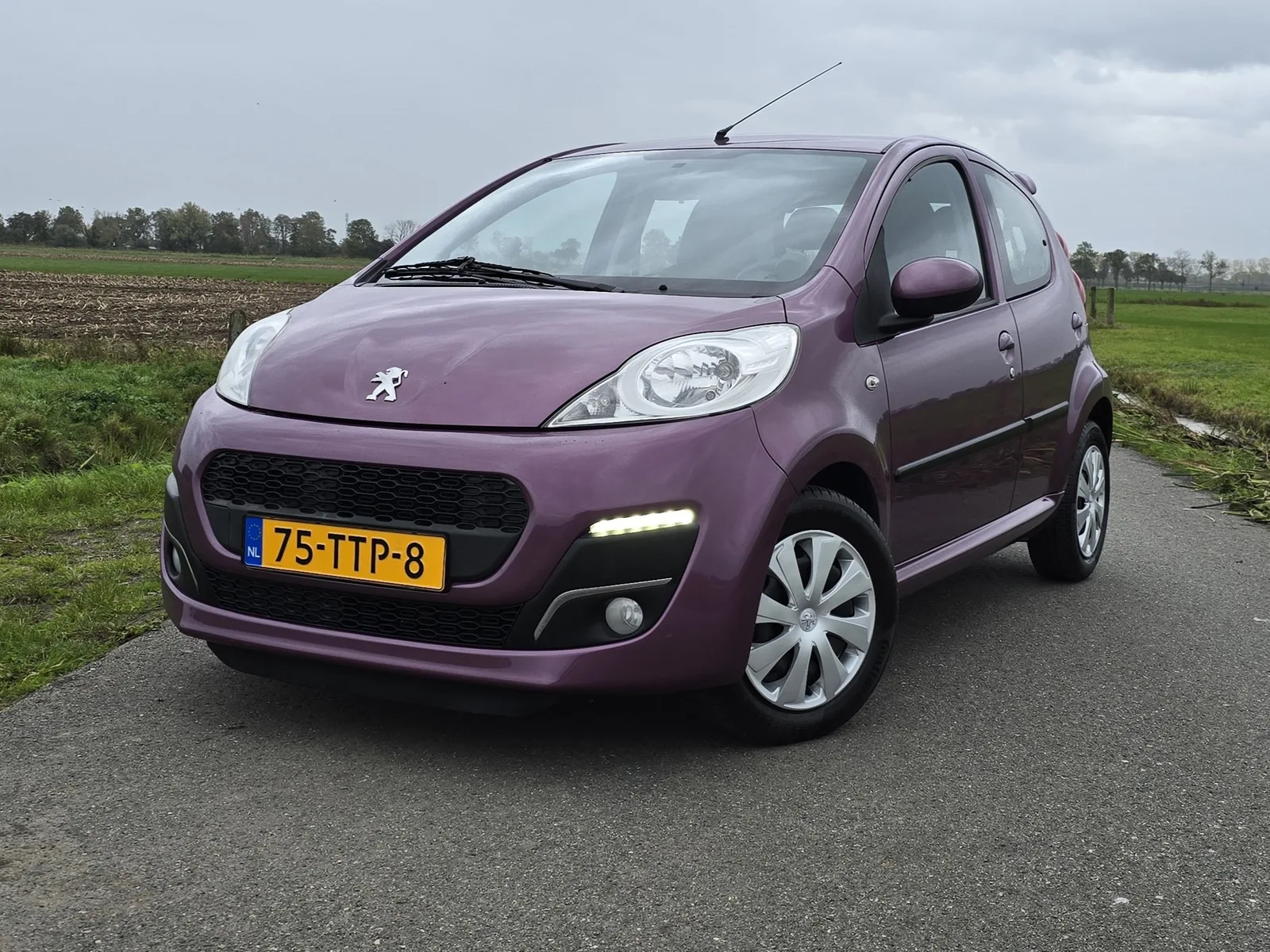 Peugeot 107 (2012) — foto 1
