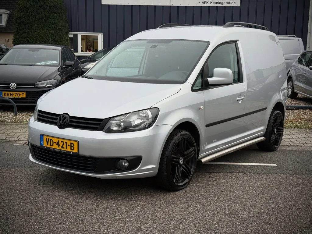 Volkswagen Caddy (2013) — foto 1