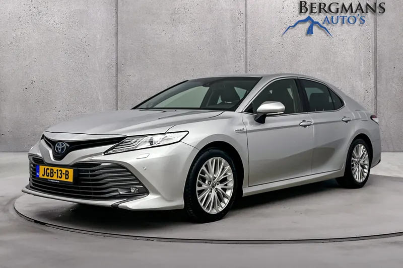 Toyota Camry (2019)