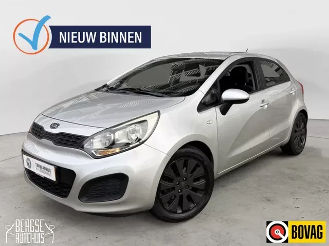 Kia Rio (2011) — foto 1