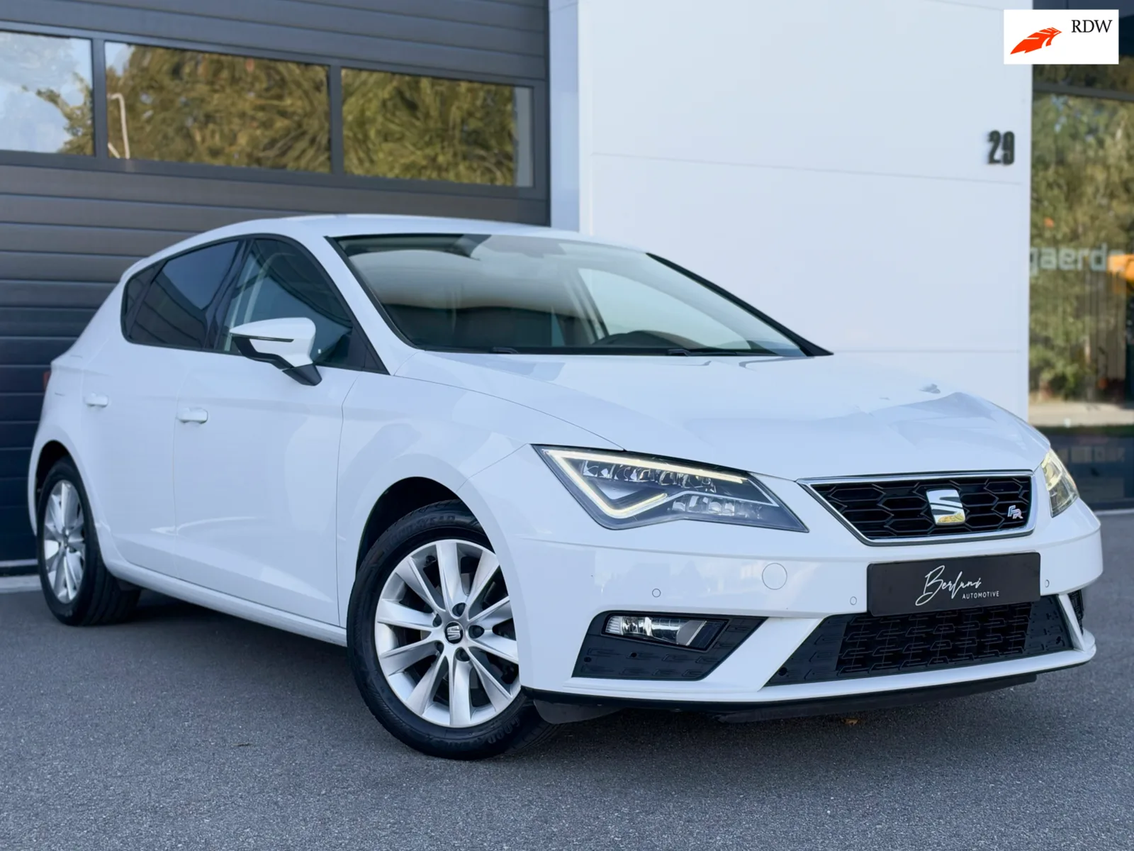 SEAT Leon (2019) — foto 1