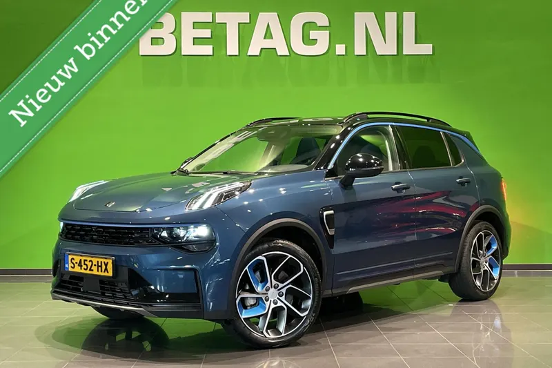 Lynk & Co 01 (2023)