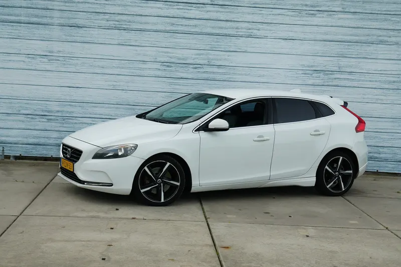 Volvo V40 (2014)