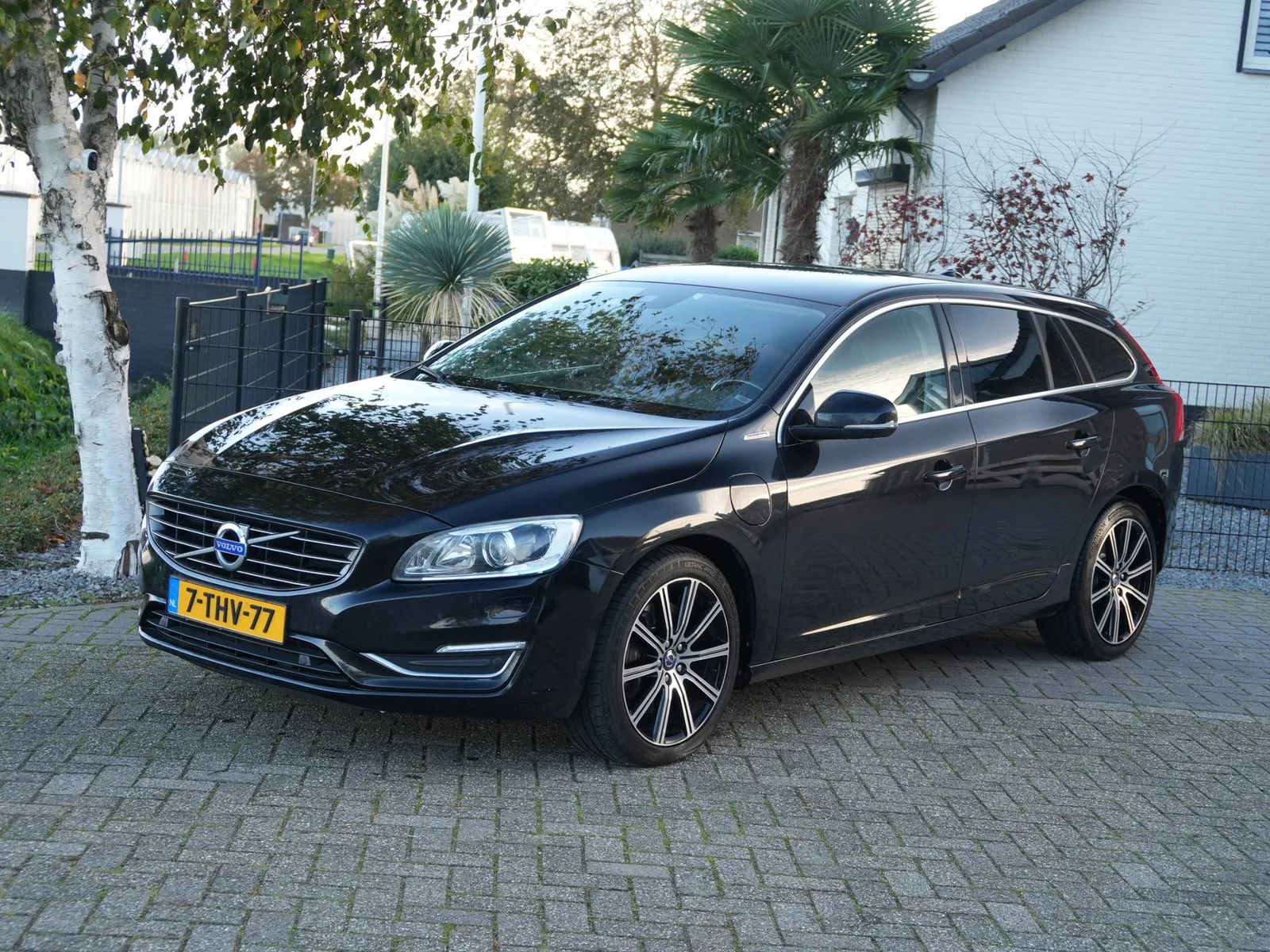 Volvo V60 (2014) — foto 1