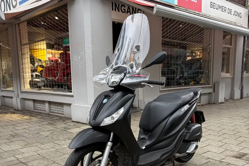Piaggio Medley S 125 (2024)
