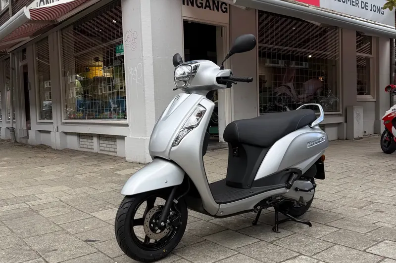 Suzuki Address 125 (2024)