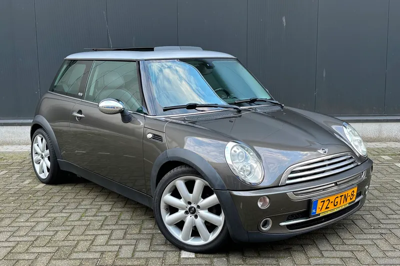 MINI Cooper (2007)