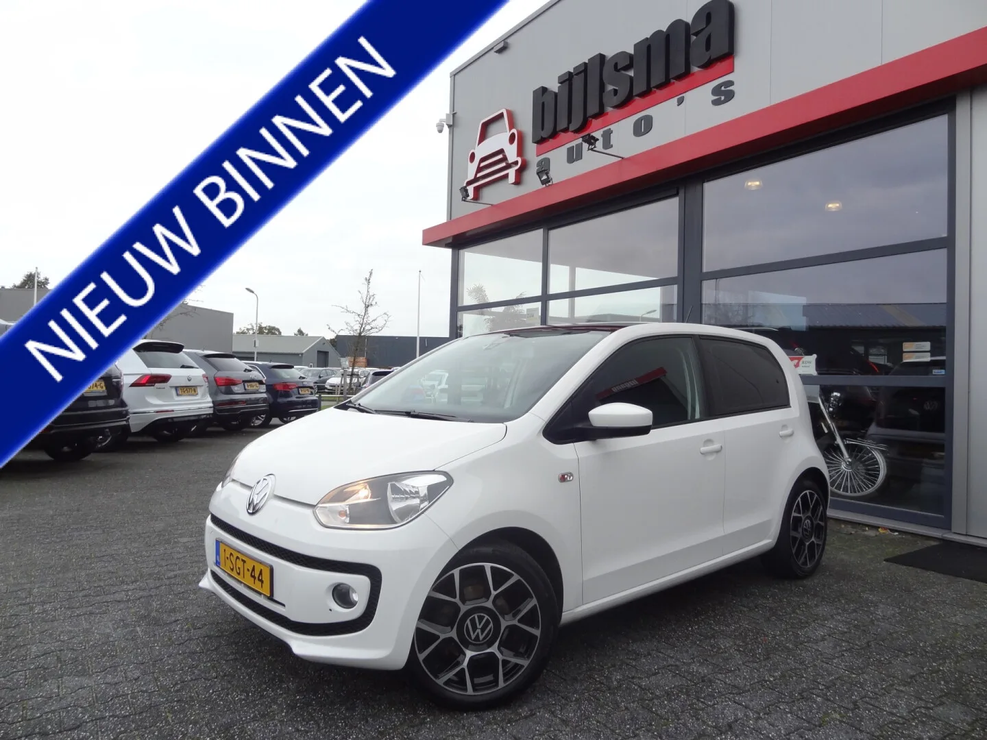 Volkswagen Up! (2013) — foto 1