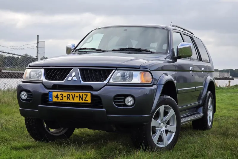 Mitsubishi Pajero (2005)