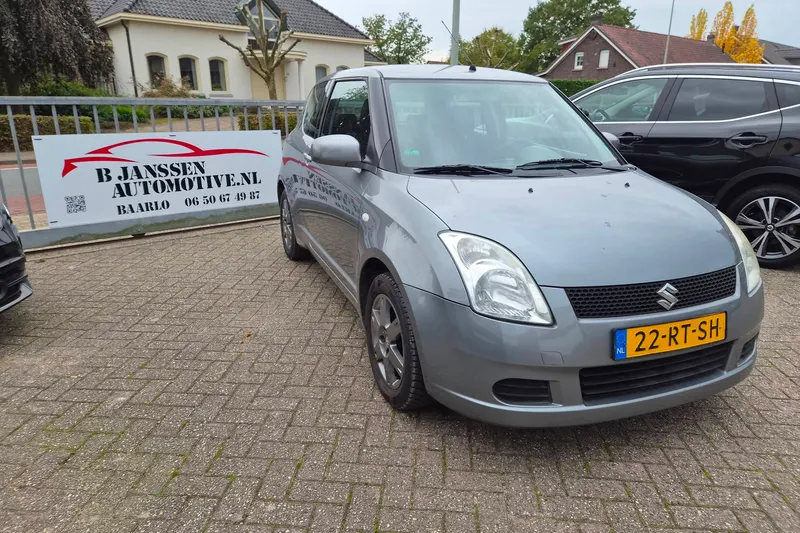 Suzuki Swift (2005)