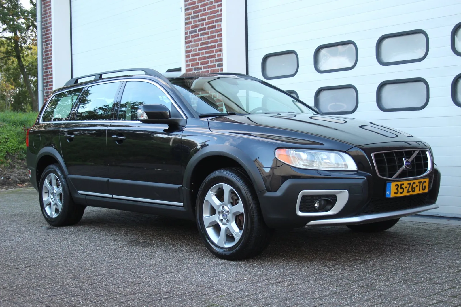 Volvo XC70 (2008) — foto 1