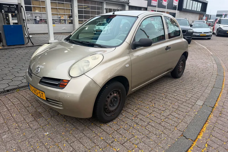Nissan Micra (2003)