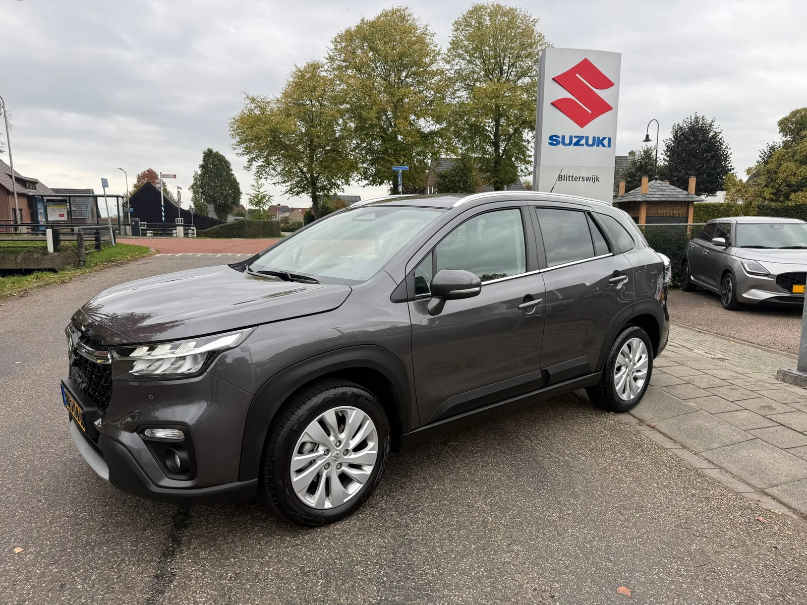 Suzuki S-Cross (2025) — foto 1