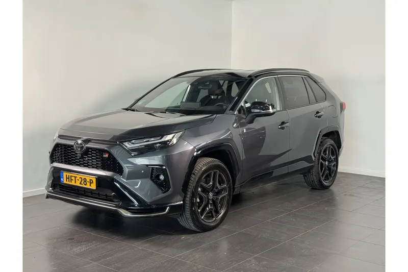 Toyota RAV4 (2025)