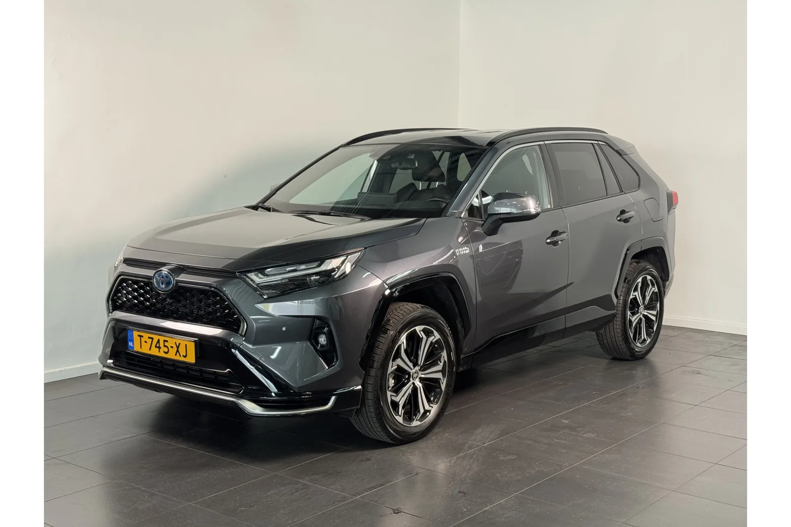 Toyota RAV4 (2023) — foto 1