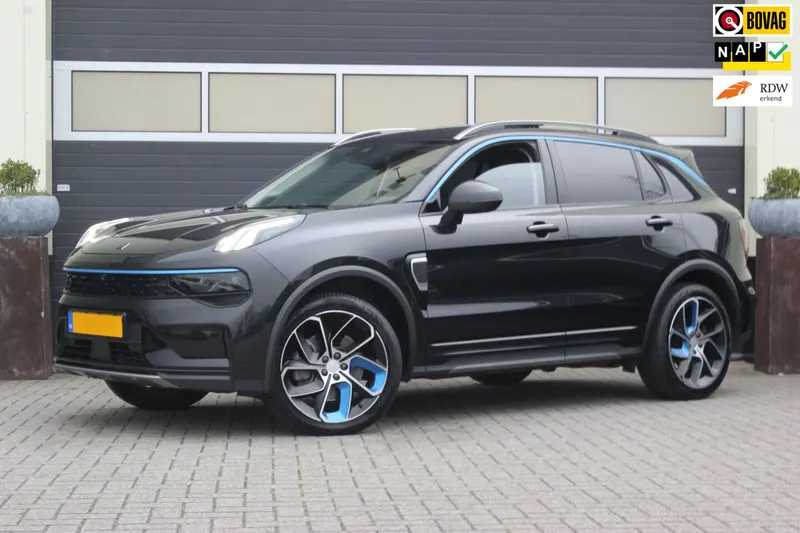 Lynk & Co 01 (2024)