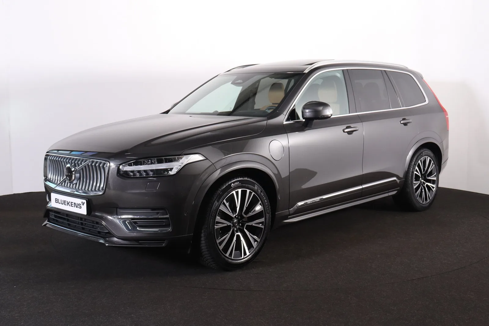 Volvo XC90 (2024) — foto 1