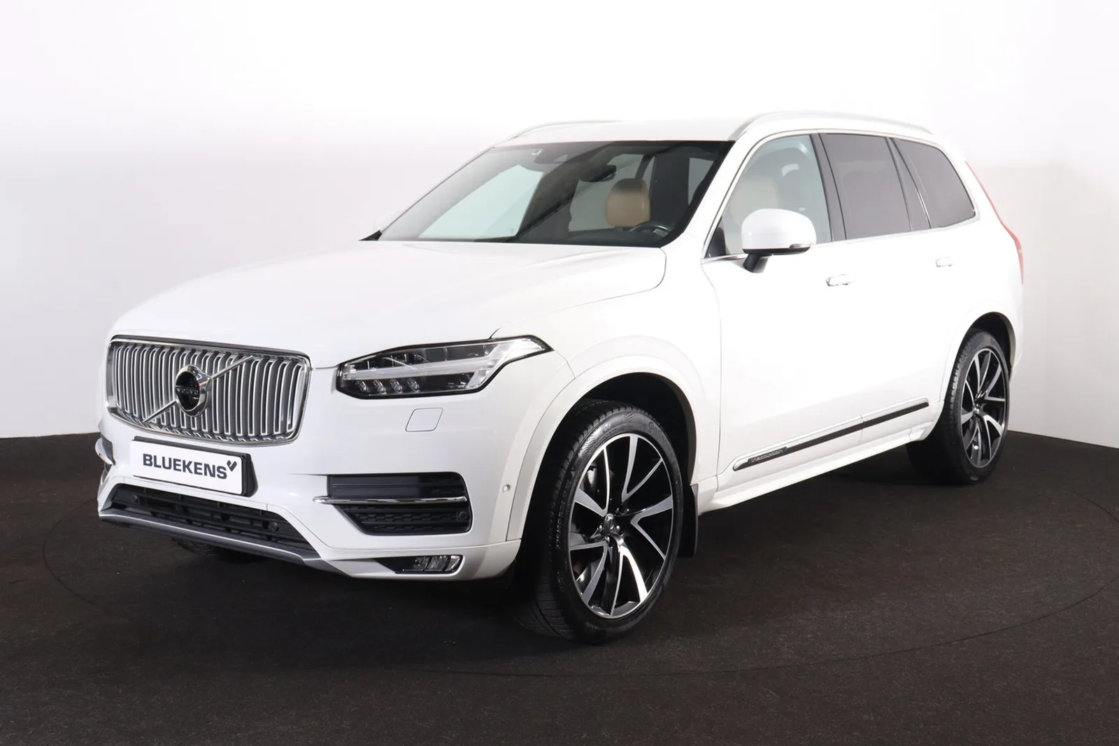 Volvo XC90 (2017) — foto 1