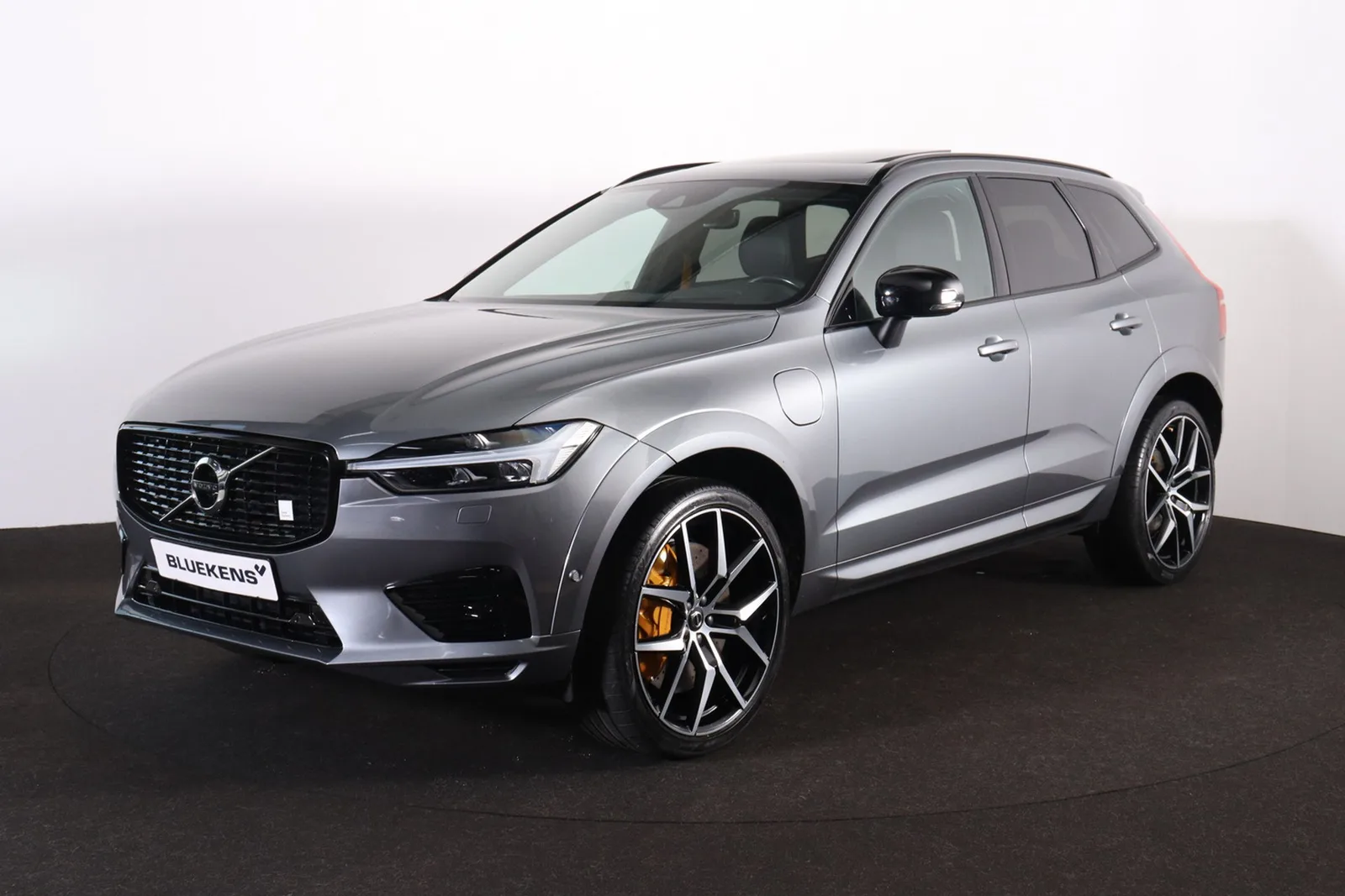 Volvo XC60 (2021) — foto 1