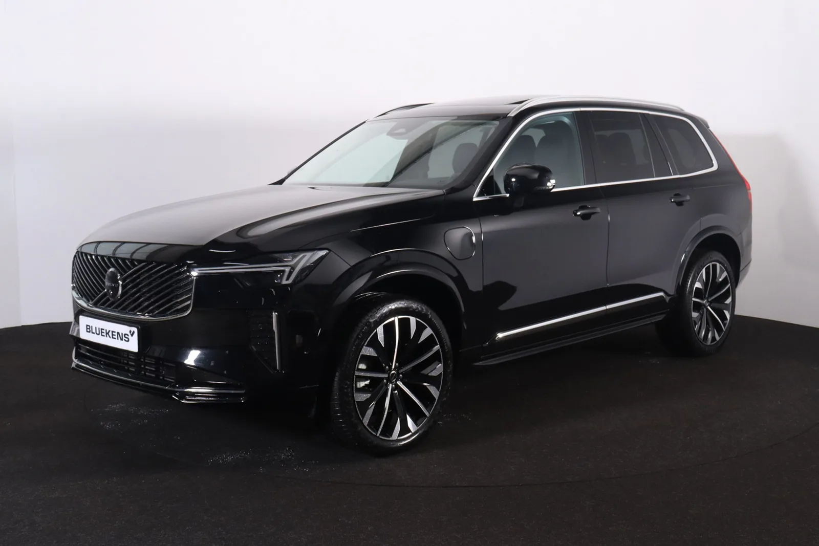 Volvo XC90 (2025) — foto 1