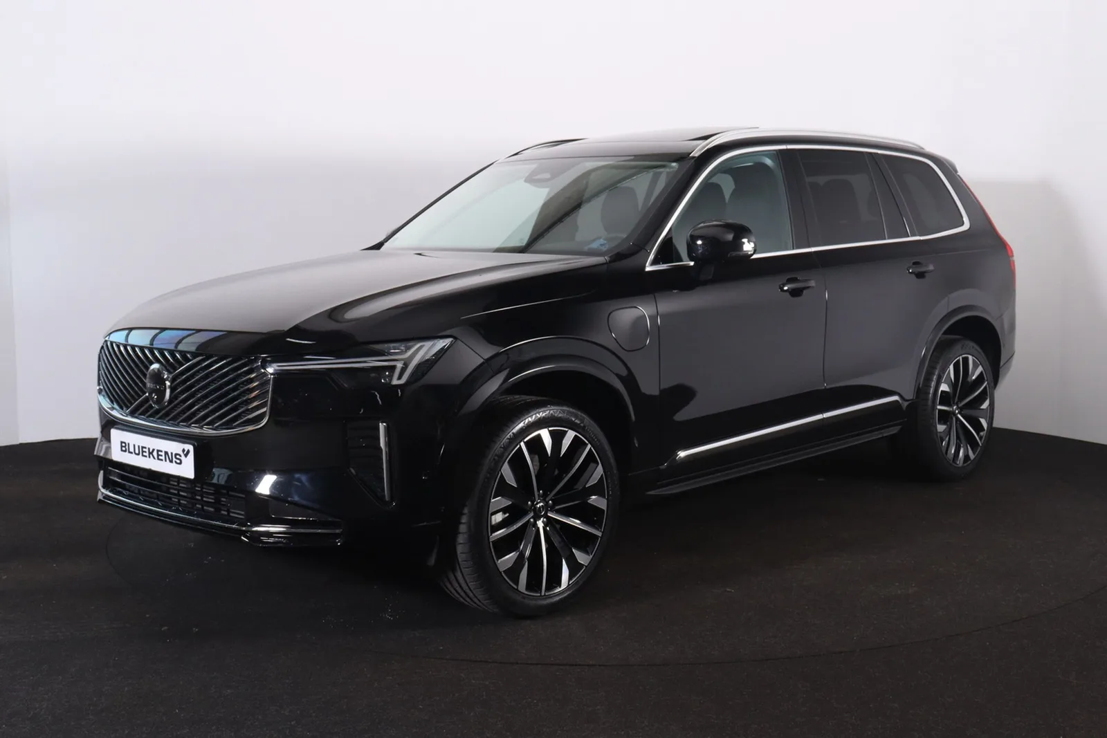 Volvo XC90 (2025) — foto 1