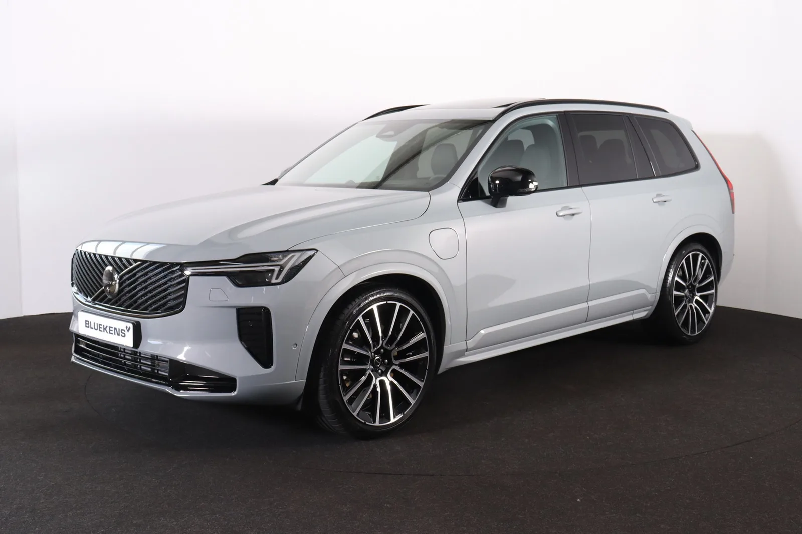 Volvo XC90 (2026) — foto 1