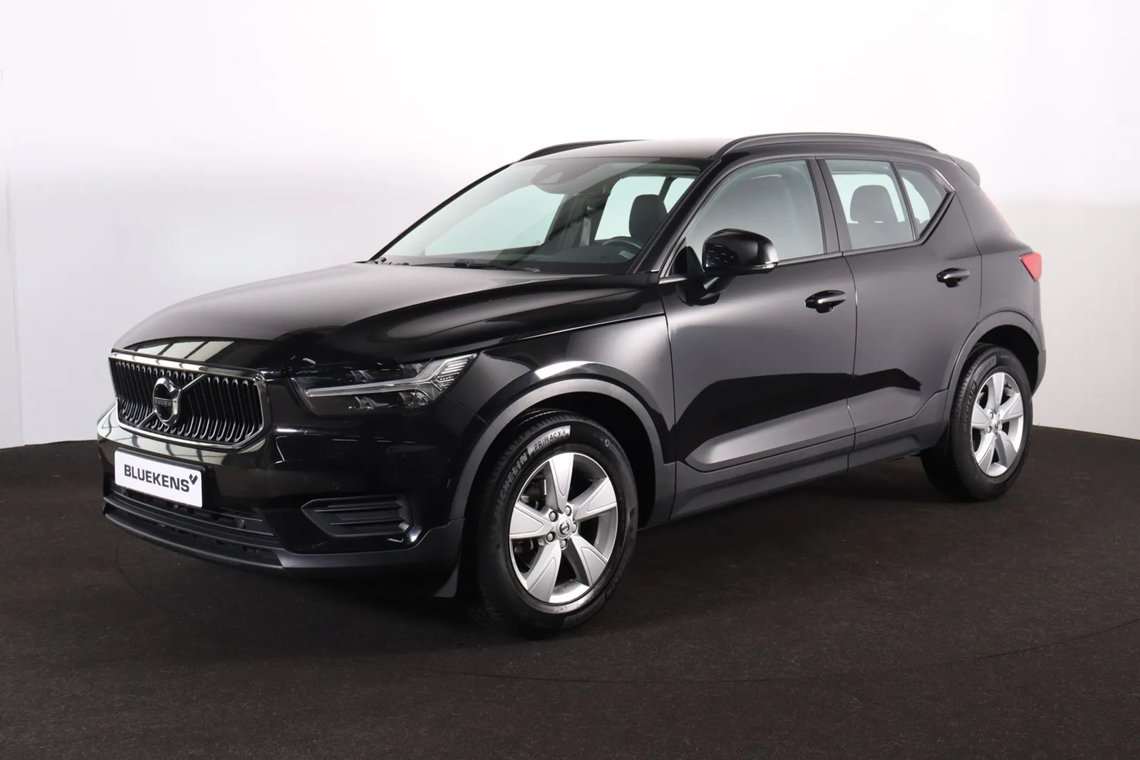 Volvo XC40 (2021) — foto 1
