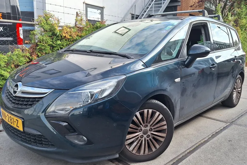 Opel Zafira (2016)