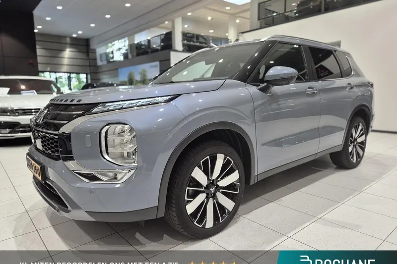 Mitsubishi Outlander (2025)