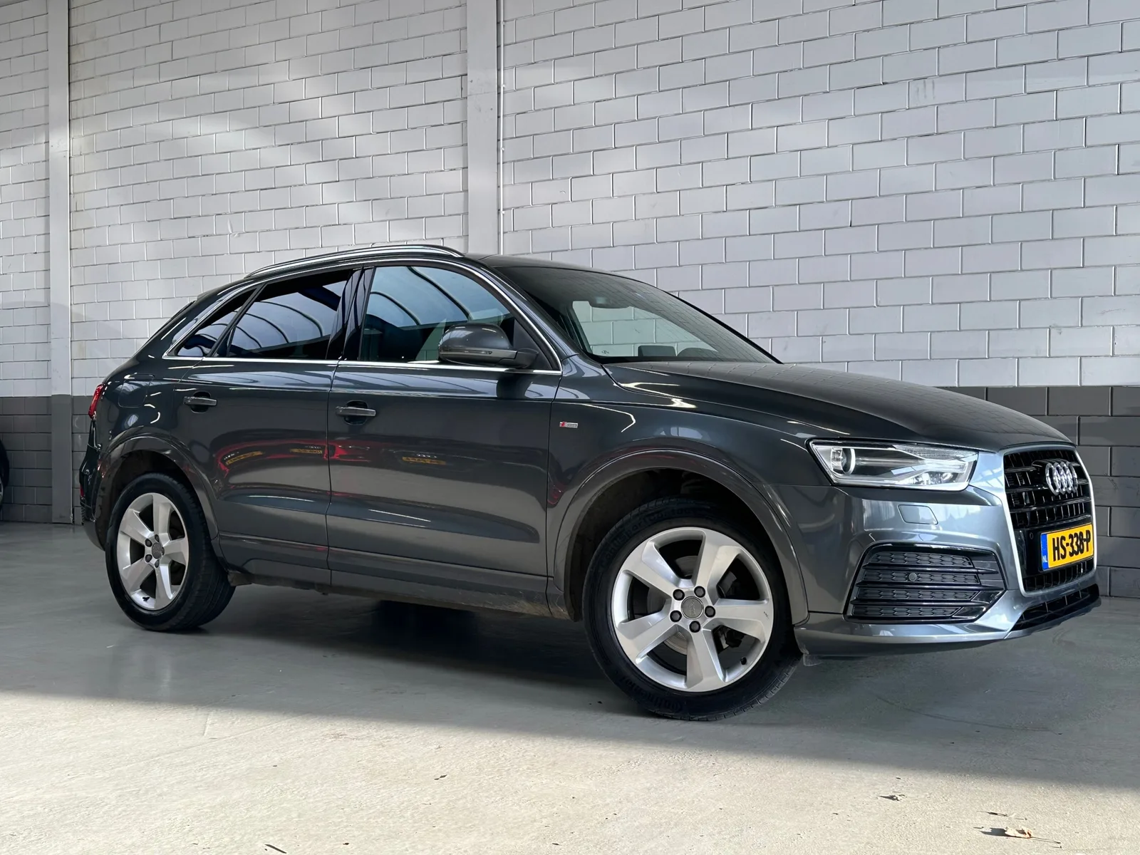 Audi Q3 (2016) — foto 1