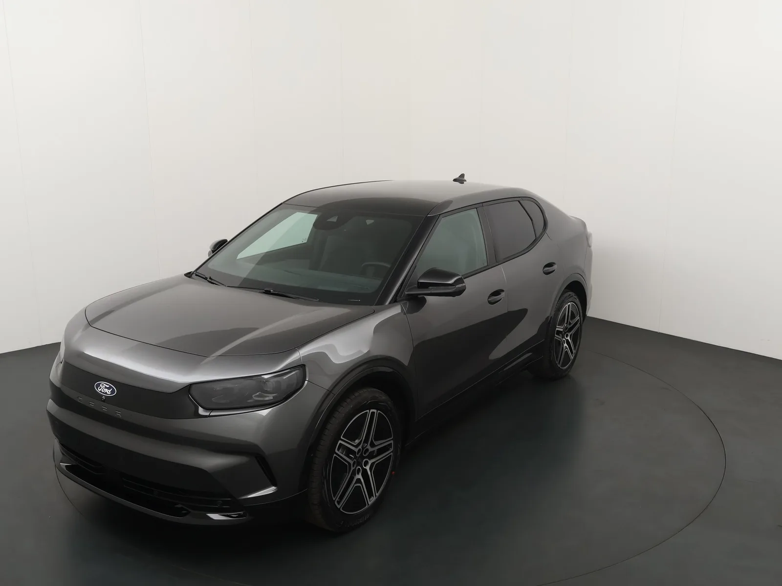 Ford Explorer (2024) — foto 1