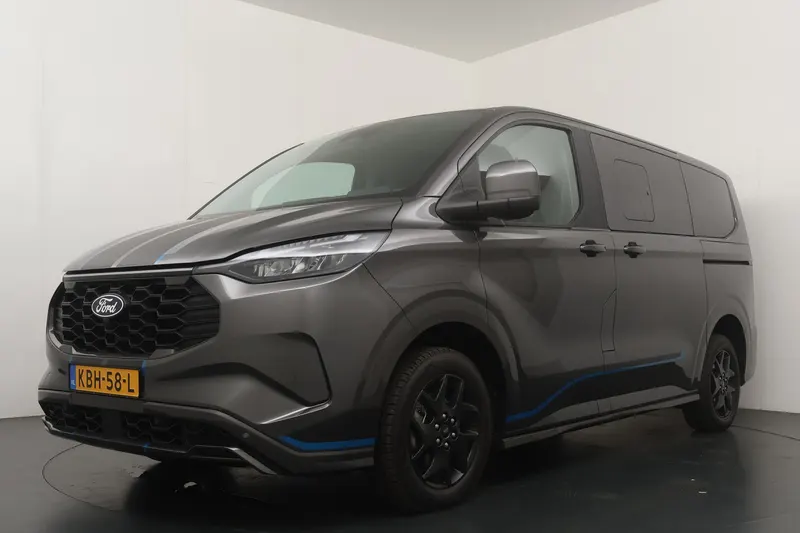 Ford Tourneo Custom (2025)