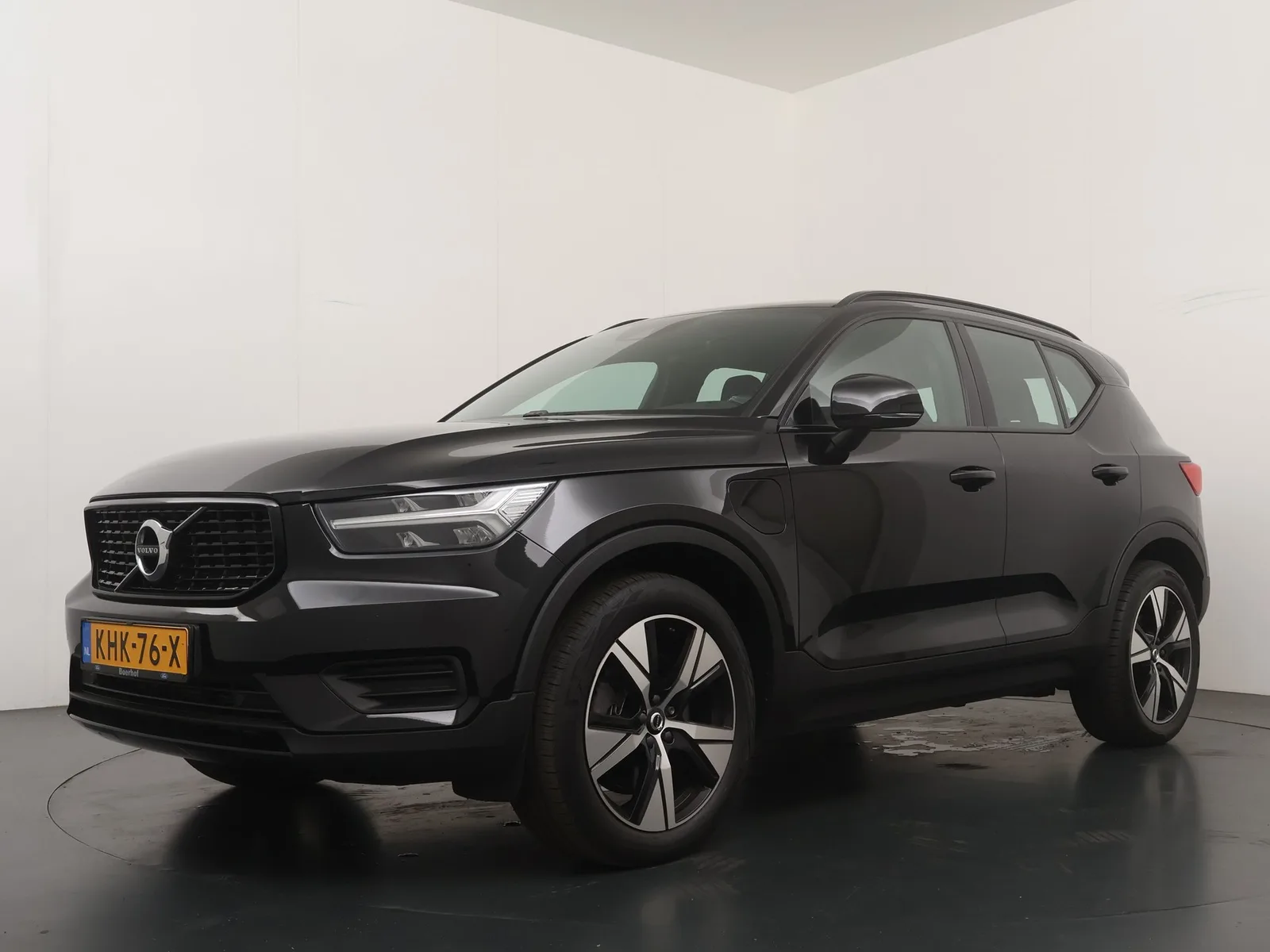 Volvo XC40 (2022) — foto 1
