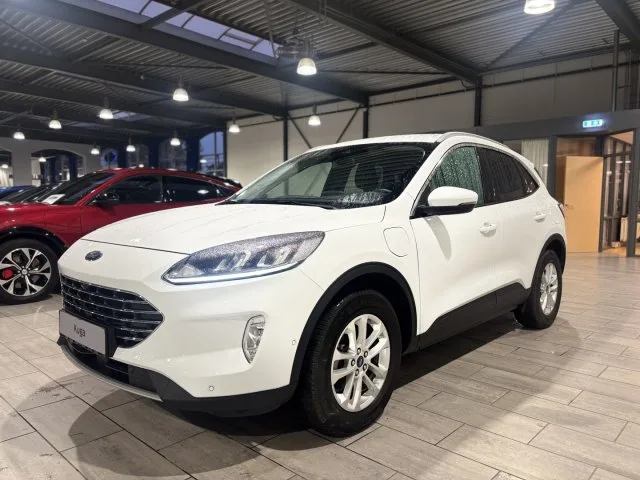 Ford Kuga (2022) — foto 1