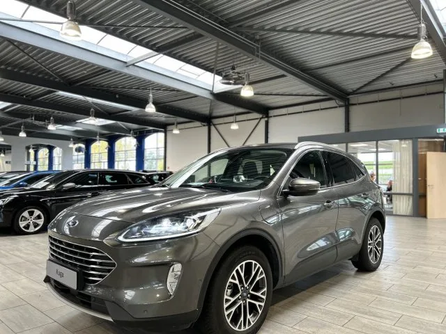 Ford Kuga (2022) — foto 1