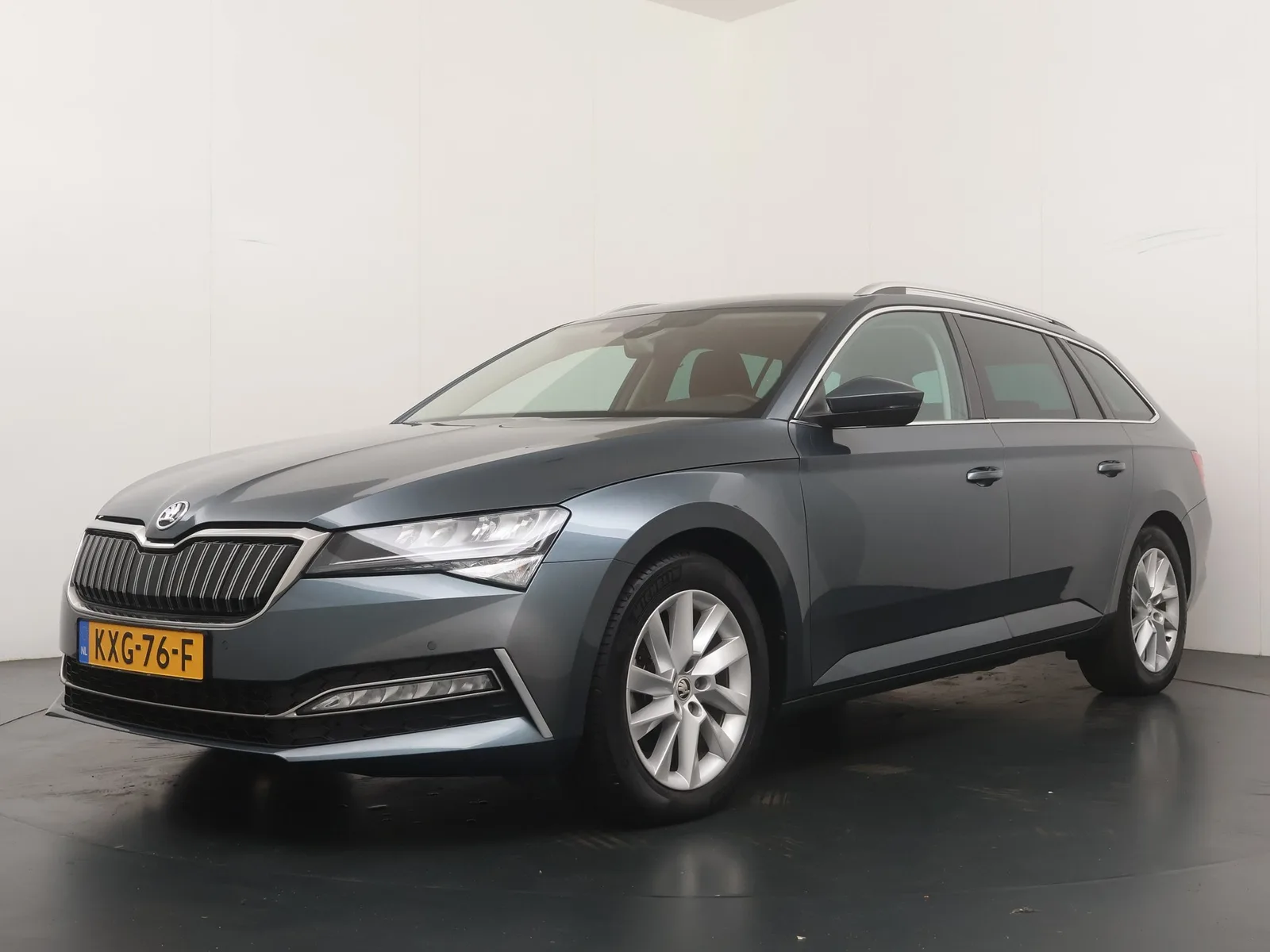 Škoda Superb (2022) — foto 1