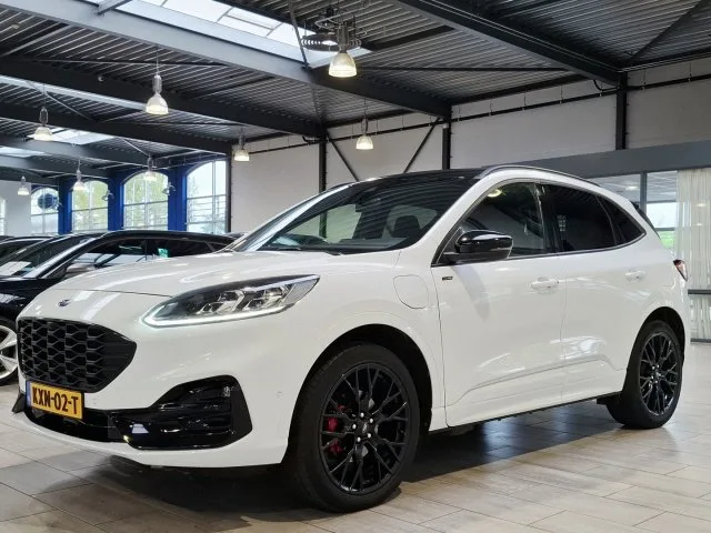 Ford Kuga (2023) — foto 1