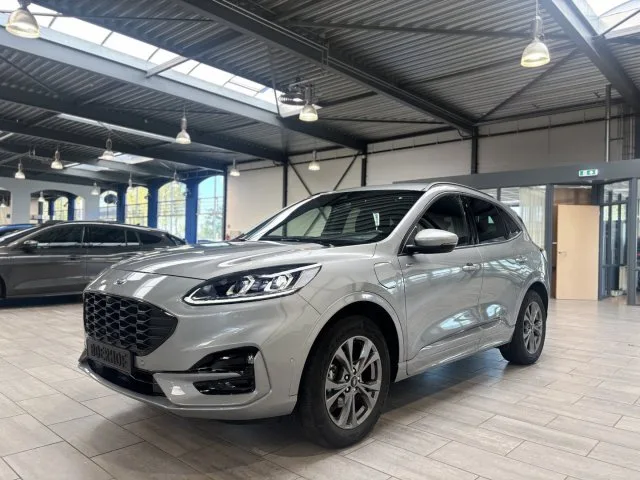 Ford Kuga (2022) — foto 1