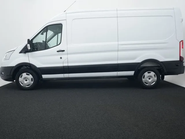 Ford Transit (2024) — foto 1