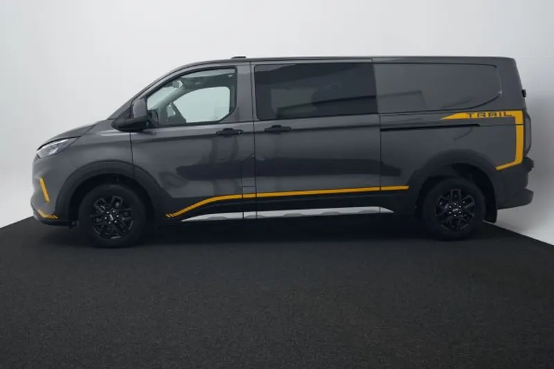 Ford Transit Custom (2024)