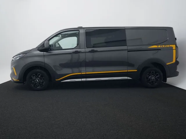 Ford Transit Custom (2024) — foto 1