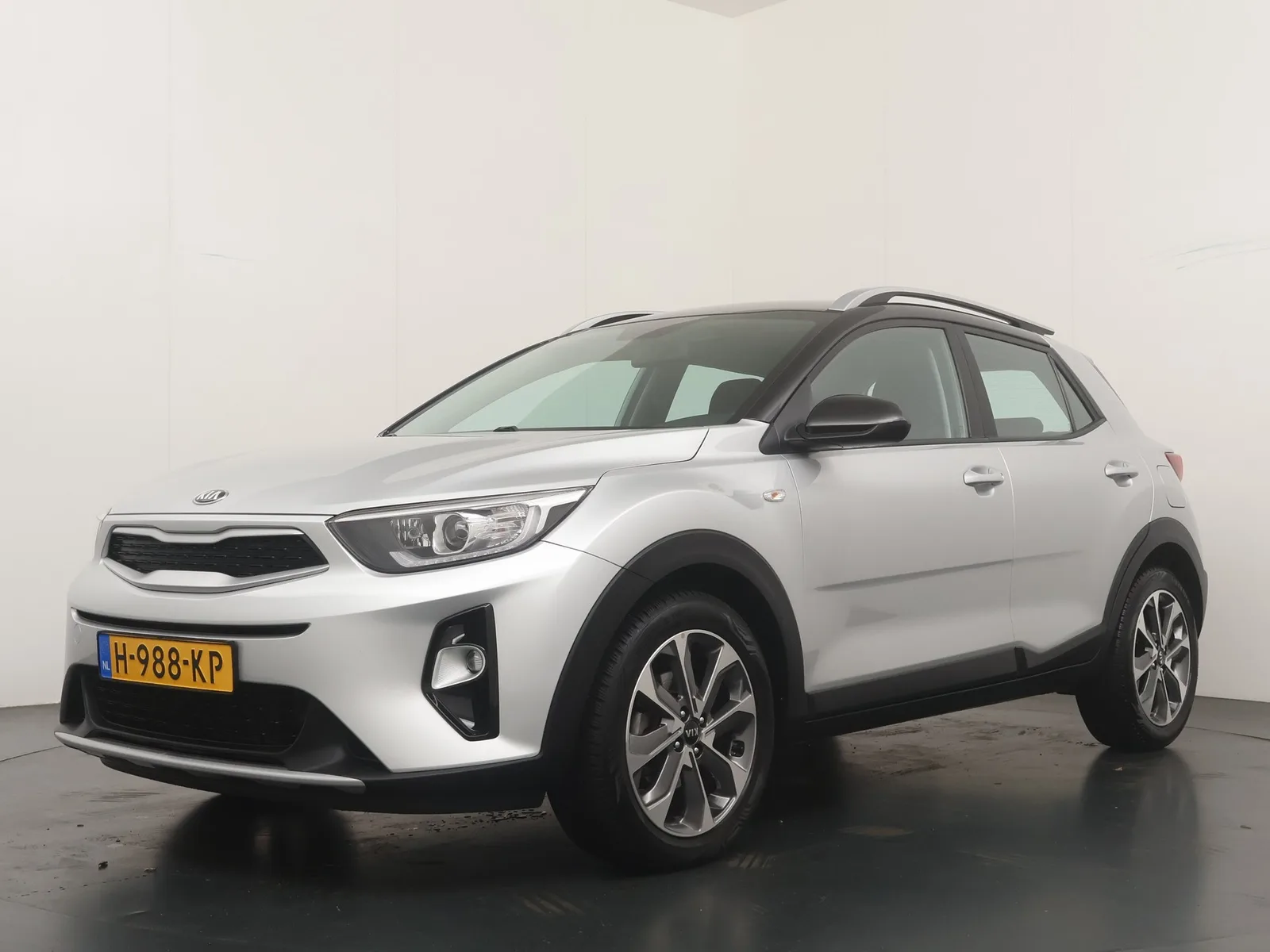 Kia Stonic (2020) — foto 1