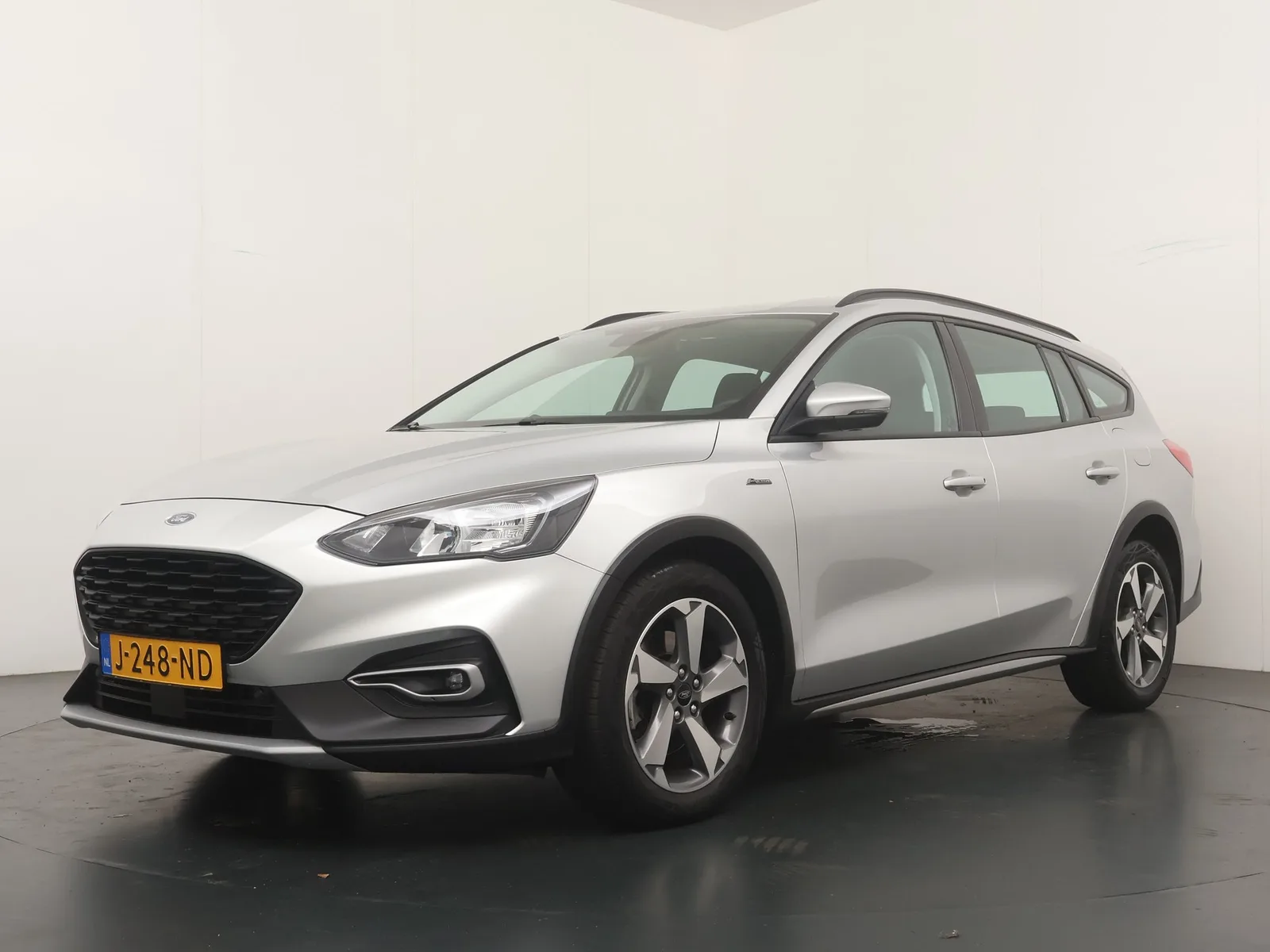 Ford Focus (2020) — foto 1